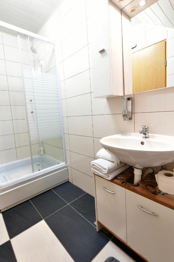 Rooms Toni Seliste Dreznicko Bagian luar foto